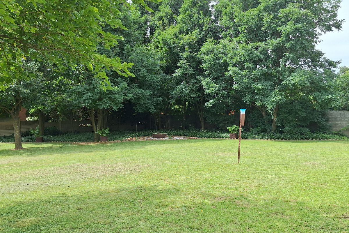 House that can be guest house for sale - Photo 4