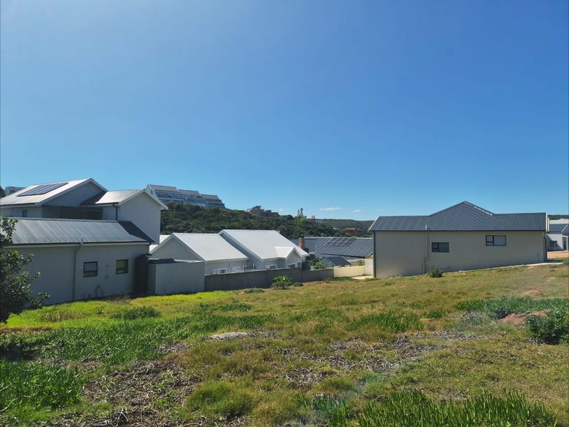 Build Your Dream Home in Nature’s Embrace - Photo 4