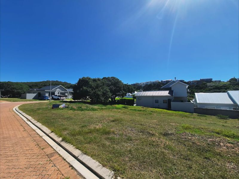 Build Your Dream Home in Nature’s Embrace - Photo 3