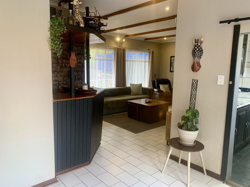 Spacious Family Living with Endless Potential in Farrarmere - Photo 8