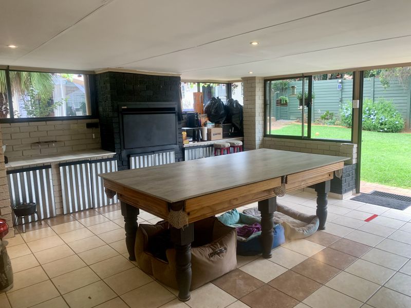 Spacious Family Living with Endless Potential in Farrarmere - Photo 4