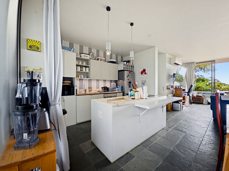 Prime 2 Bedroom apartment in Dunkirk Estate - Photo 3