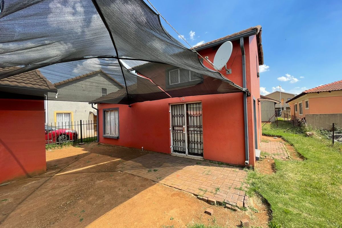 2 bedroom house available for sale - Photo 4