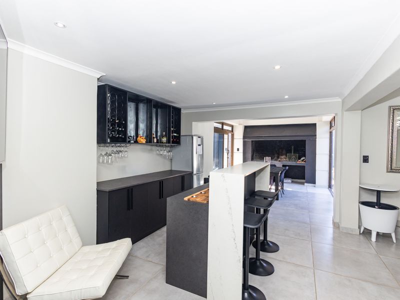 Striking 4-bedroom freestanding home in Ridgeworth, perfect for families and modern living - Photo 5
