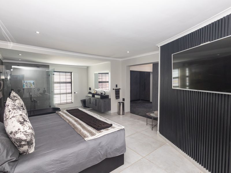 Striking 4-bedroom freestanding home in Ridgeworth, perfect for families and modern living - Photo 9