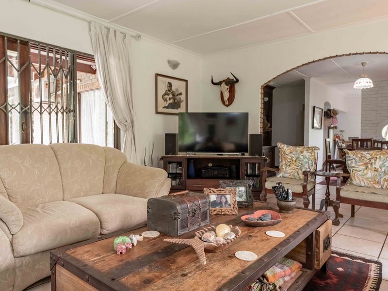 Your Next Move: Embrace Comfort, Convenience, and Family Living in this Perfectly Appointed Home! - Photo 4