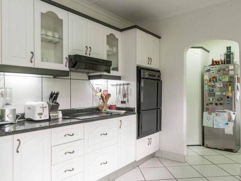 Your Next Move: Embrace Comfort, Convenience, and Family Living in this Perfectly Appointed Home! - Photo 9