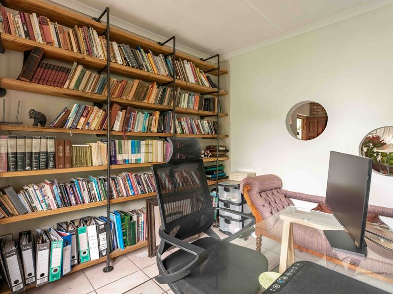 Your Next Move: Embrace Comfort, Convenience, and Family Living in this Perfectly Appointed Home! - Photo 8