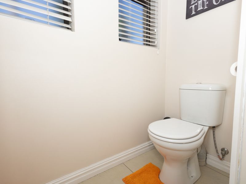 Grand Family Residence in Upper Flamingo Vlei - Photo 7