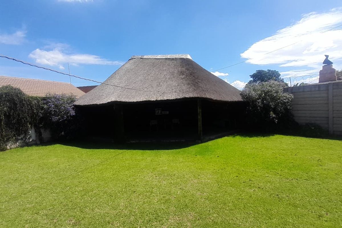 Modern 3 bedroom house in Sought after area - Photo 3