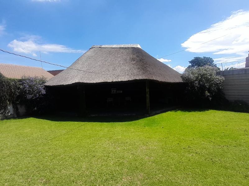 Modern 3 bedroom house in Sought after area - Photo 3