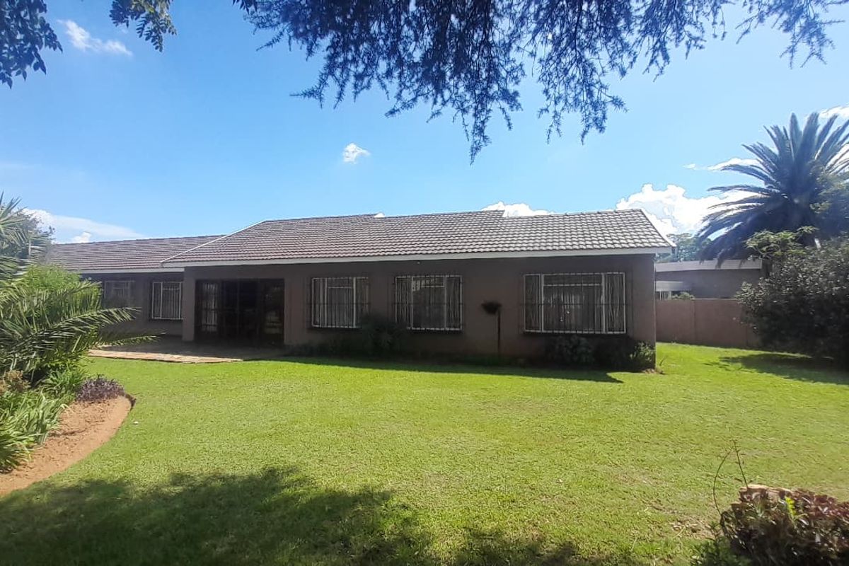 Modern 3 bedroom house in Sought after area - Photo 2