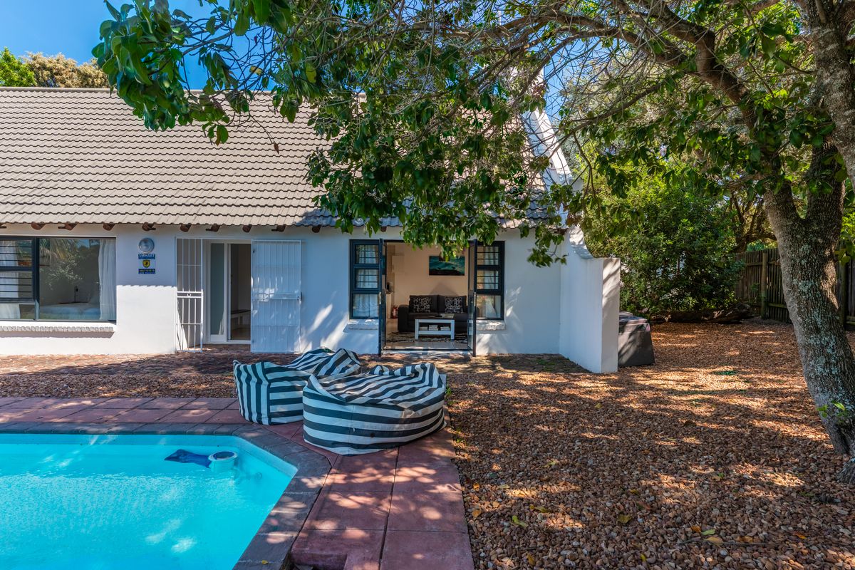 Exceptional Value in the Heart of the Village - Photo 3