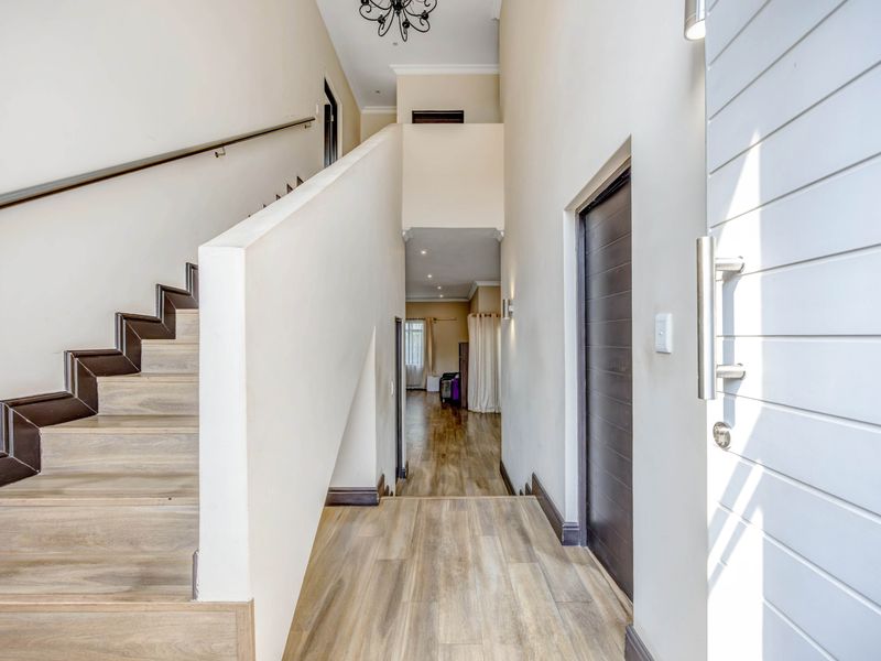 Spacious 4‐Bed Family Home – Great Price, Needs TLC - Photo 9