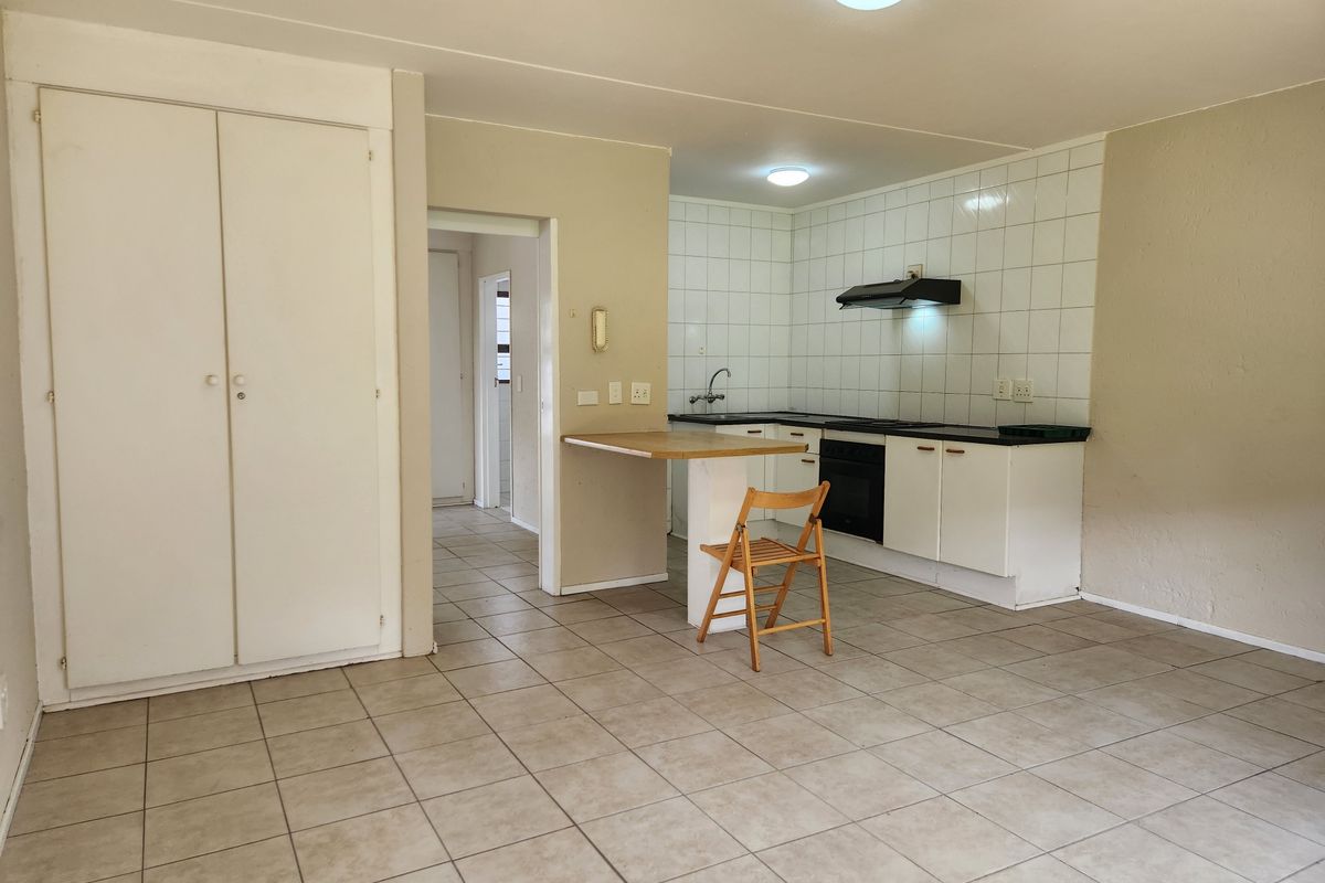 Bargain Investment! Ideal Lock Up And Go! - Photo 5