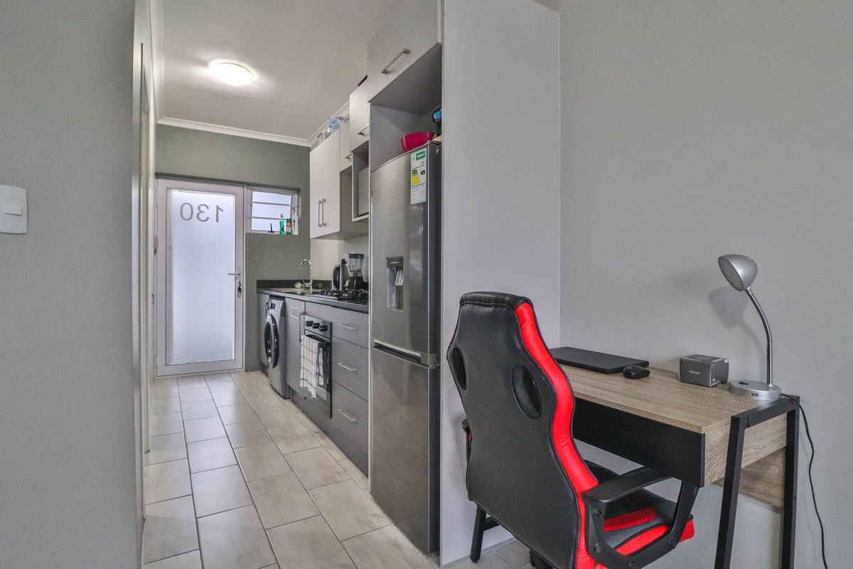 One Bedroom Apartment for sale - Photo 5