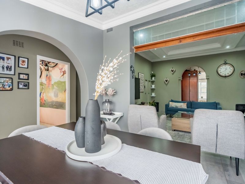 Modern, Spacious - lovely family home - Photo 7