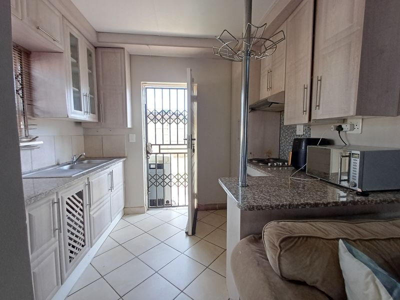“Not-so-big” home with big value - Photo 2