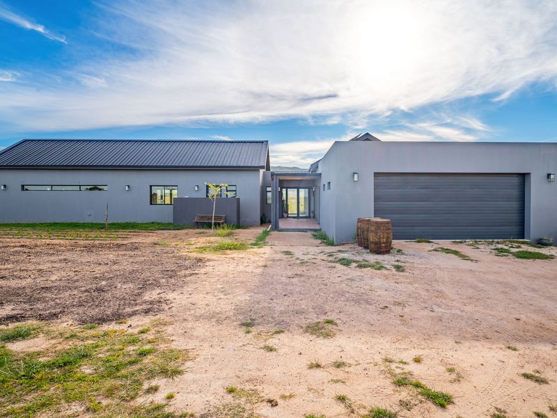 AN ATTRACTIVE LIFESTYLE SMALLHOLDING - Photo 5