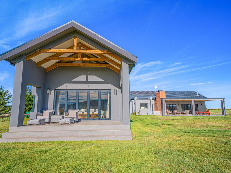 AN ATTRACTIVE LIFESTYLE SMALLHOLDING - Photo 10