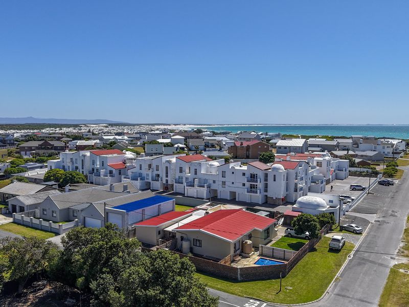 The Ultimate Lock-Up-and-Go Lifestyle - Photo 2