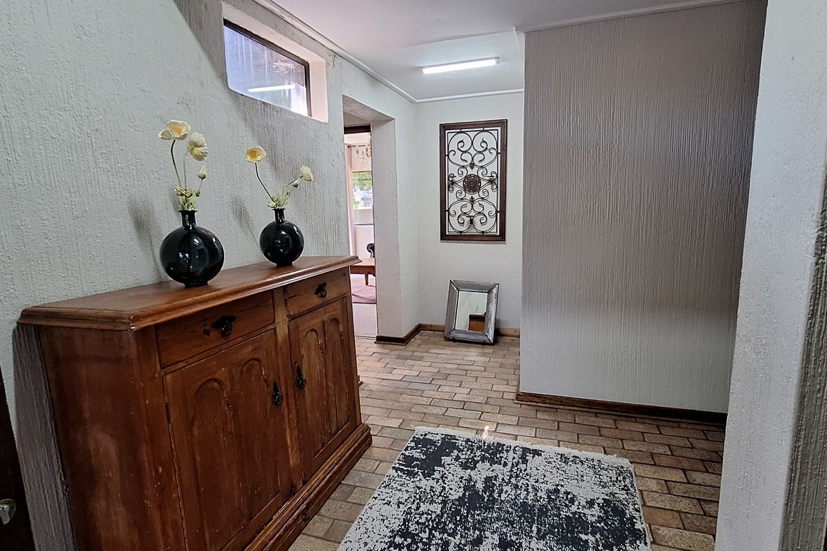 Beautiful family home in green area for sale - Photo 4