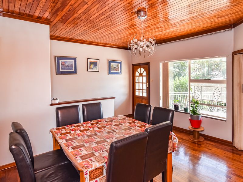 Spacious 4 Bedroomed House With Some Extra Features For Those Needing More. - Photo 3