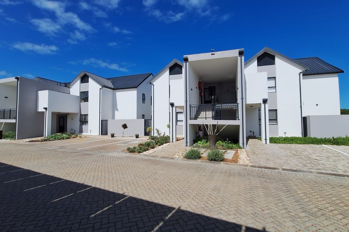 Beautiful 2 -  bedroom flt to rent Stilbaai - Photo 2