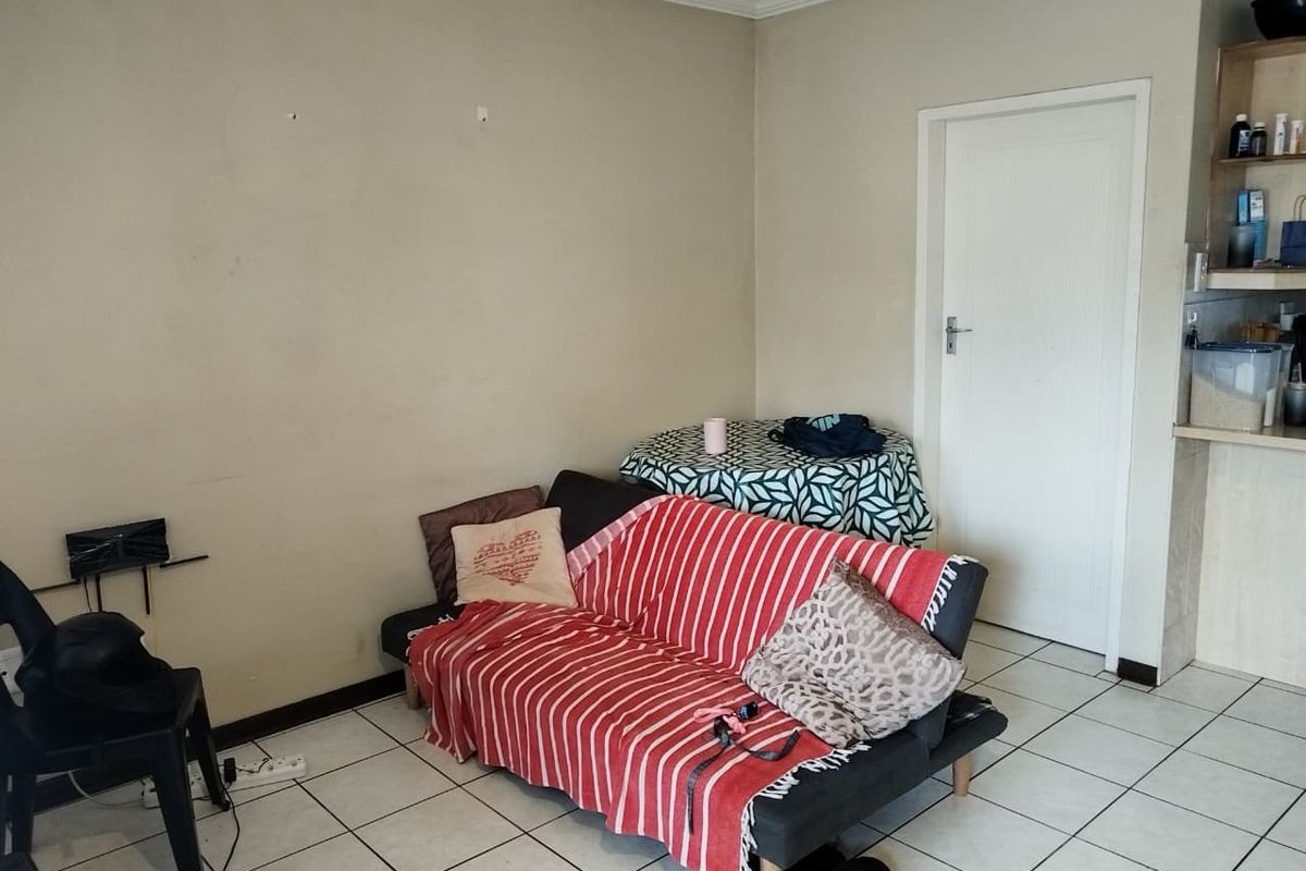 Apartment For Sale In Potchefstroom - Photo 4