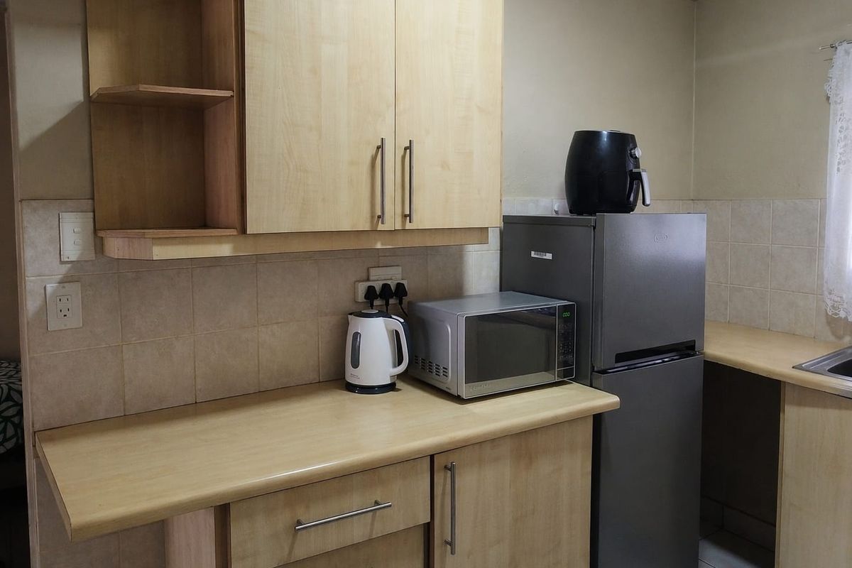 Apartment For Sale In Potchefstroom - Photo 3