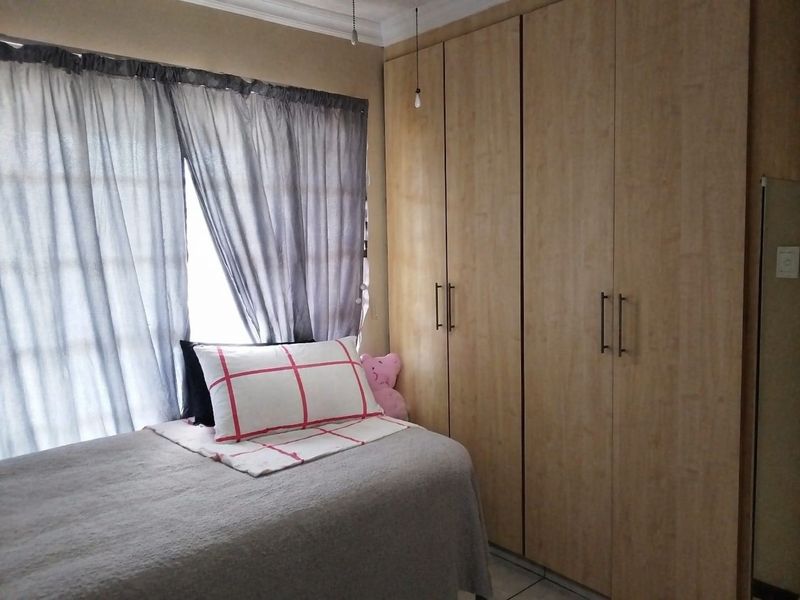 Apartment For Sale In Potchefstroom - Photo 7