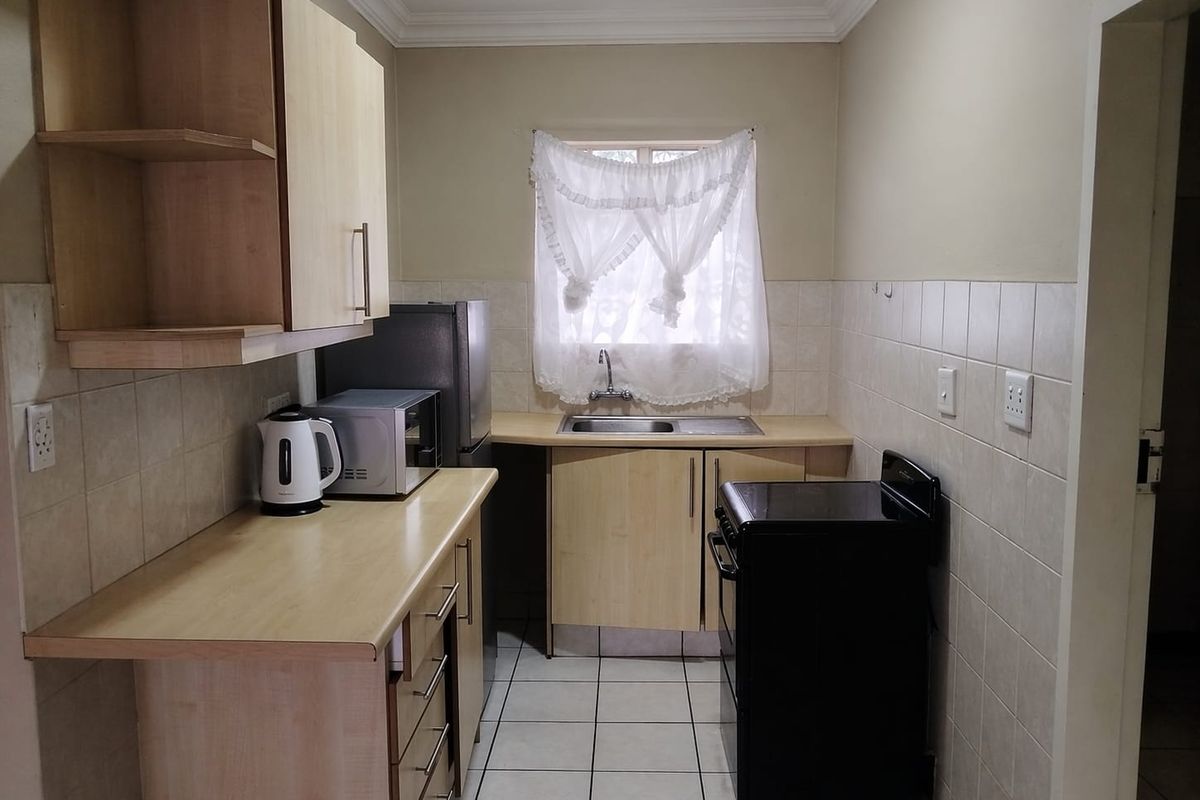 Apartment For Sale In Potchefstroom - Photo 2