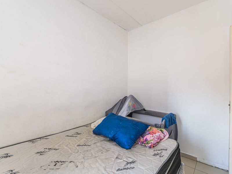 Modern 2-Bedroom Apartment in Emfuleni Heights – Perfect for First-Time Buyers! - Photo 5