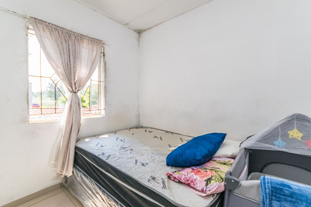 Modern 2-Bedroom Apartment in Emfuleni Heights – Perfect for First-Time Buyers! - Photo 4