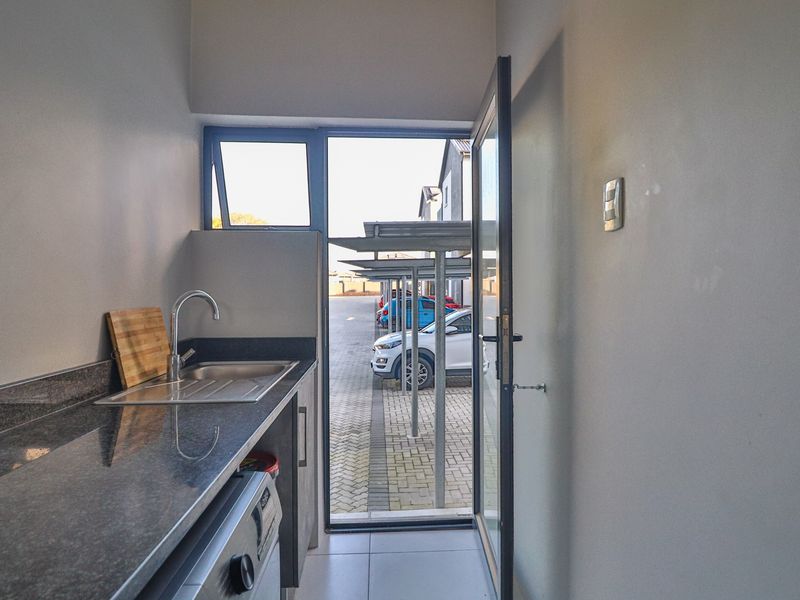 One Bedroom Apartment for Sale - Photo 10