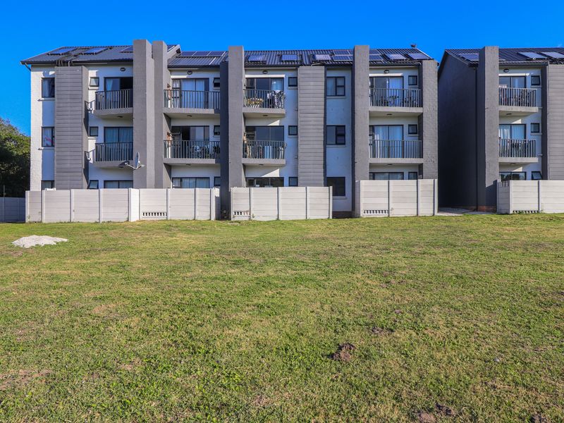 One Bedroom Apartment for Sale - Photo 6