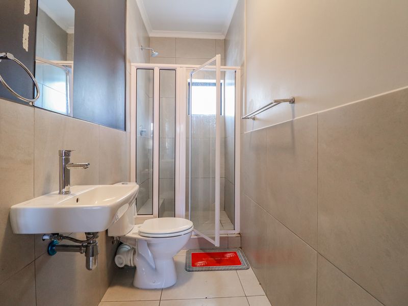 One Bedroom Apartment for Sale - Photo 8