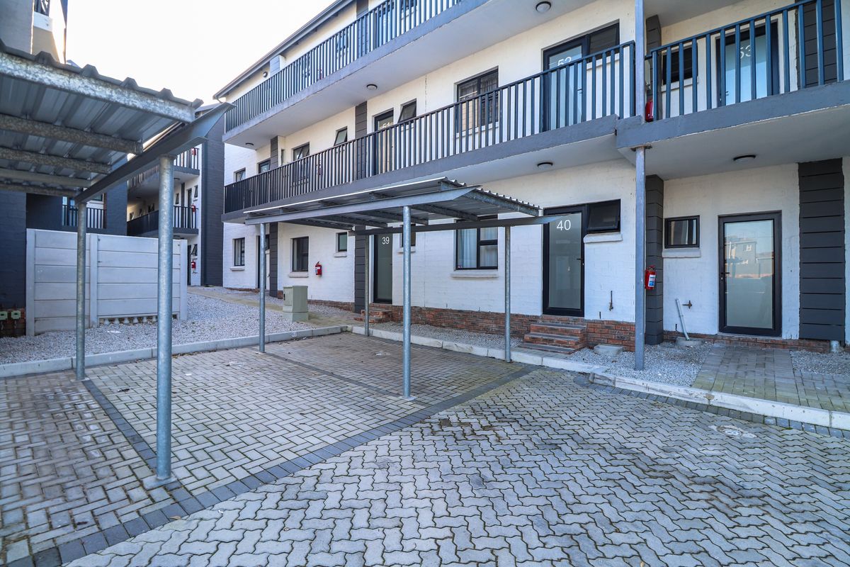 One Bedroom Apartment for Sale - Photo 5