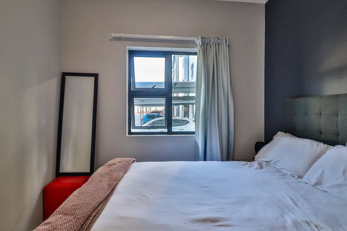 One Bedroom Apartment for Sale - Photo 3