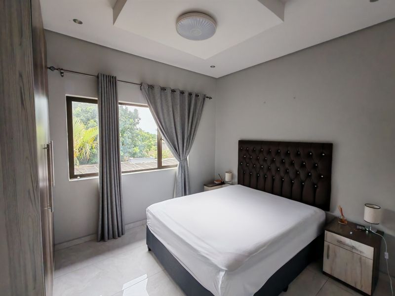 Modern 2 bedroom apartment in Herrwood Park on shared Property - Photo 6