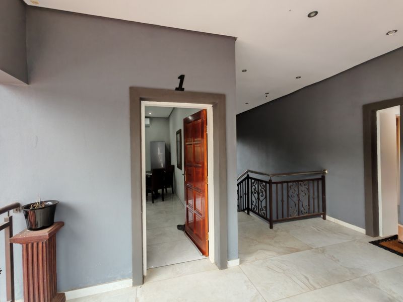 Modern 2 bedroom apartment in Herrwood Park on shared Property - Photo 4