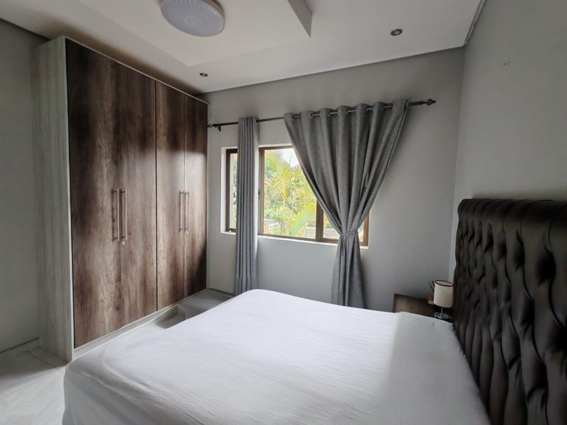 Modern 2 bedroom apartment in Herrwood Park on shared Property - Photo 5