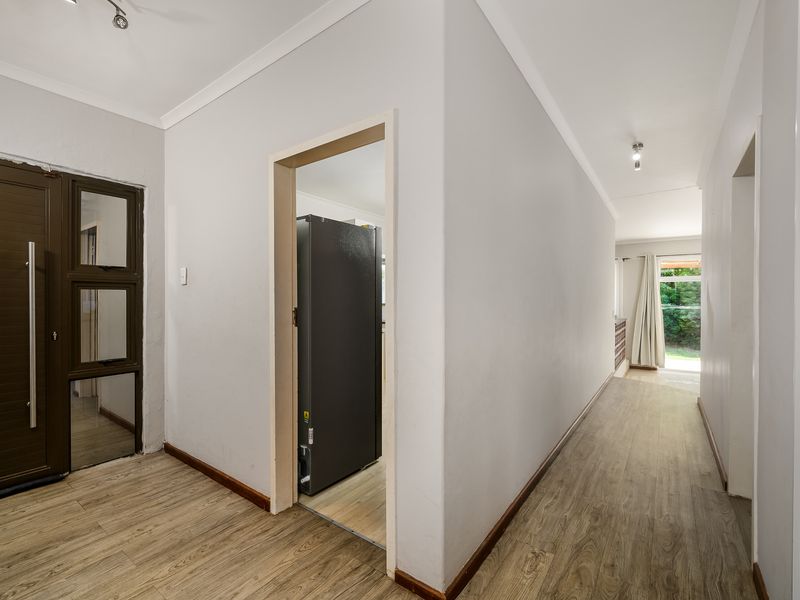 4 Bedroom house in Westerng - Photo 5