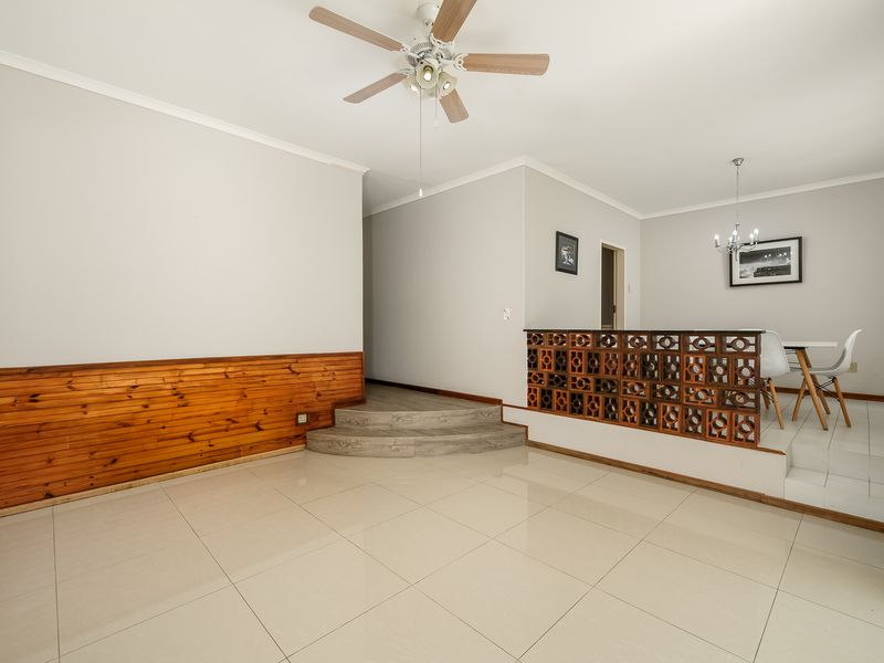 4 Bedroom house in Westerng - Photo 6