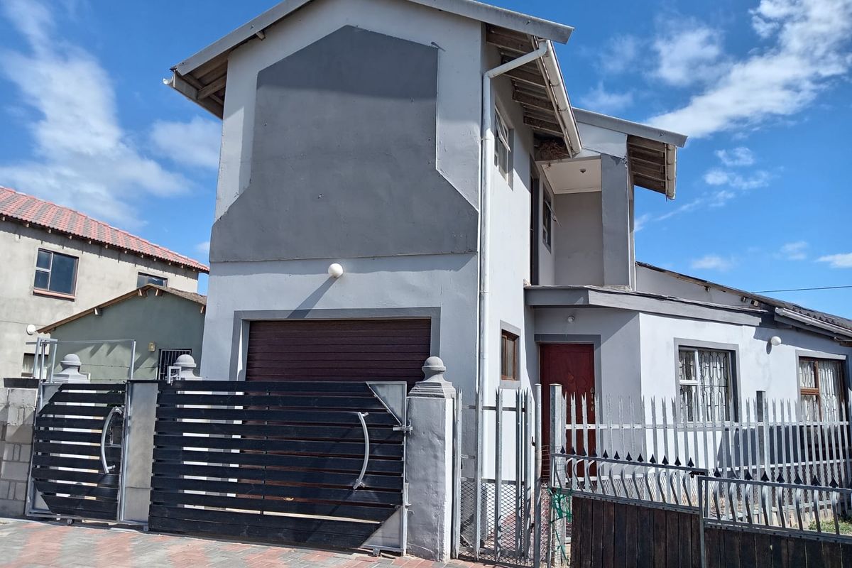 FOUR BEDROOM HOUSE FOR SALE IN MOTHERWELL - Photo 2