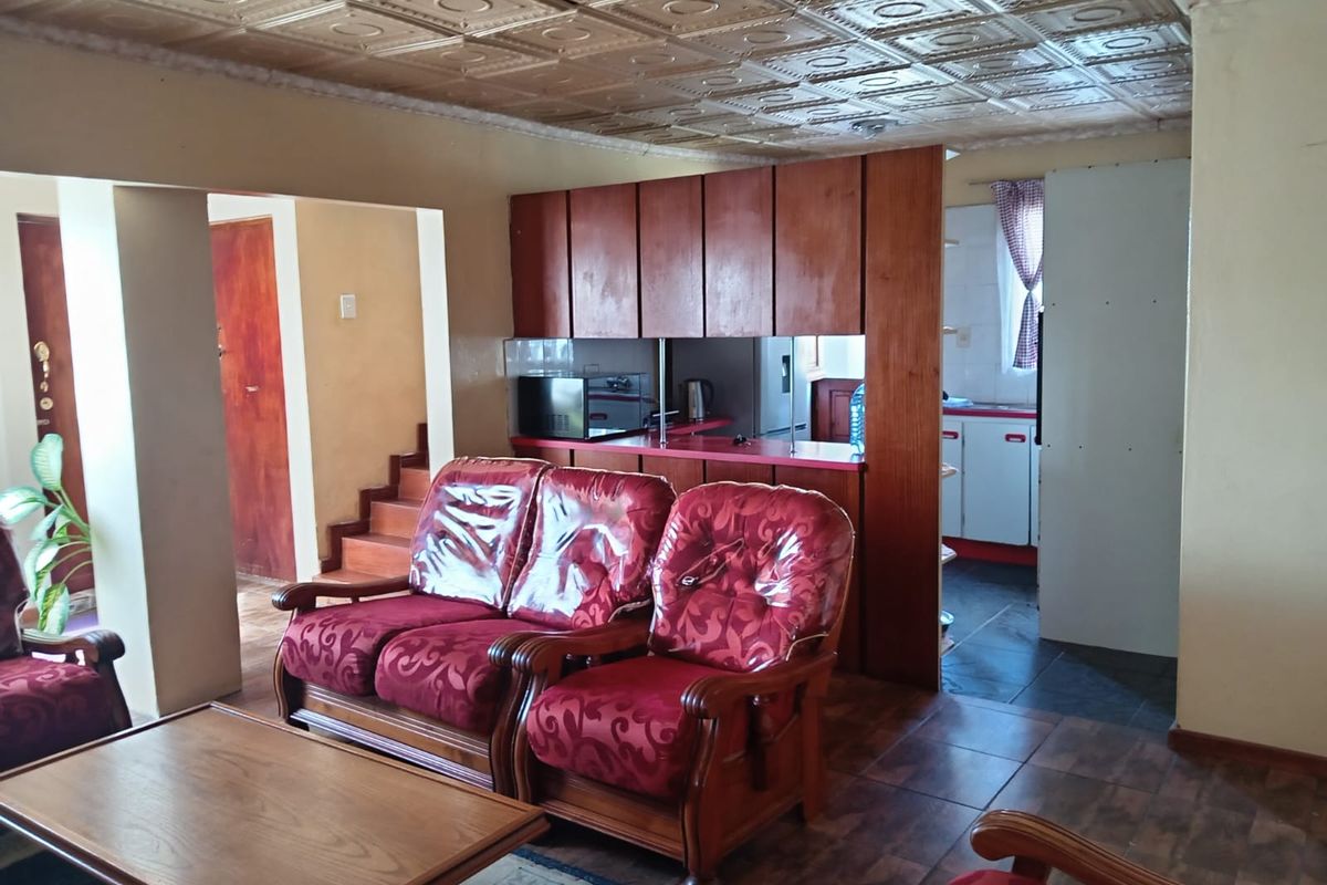 FOUR BEDROOM HOUSE FOR SALE IN MOTHERWELL - Photo 4