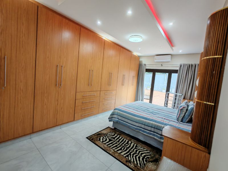 3 bedroom ground floor apartment on shared property - Photo 9