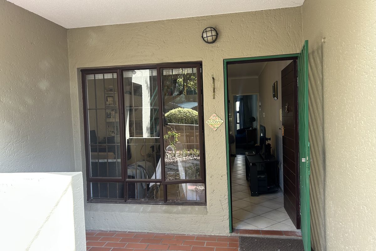 Modern Urban Living in the Heart of Morningside, Sandton - Photo 3