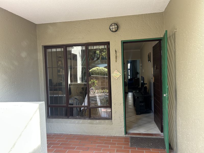 Modern Urban Living in the Heart of Morningside, Sandton - Photo 3