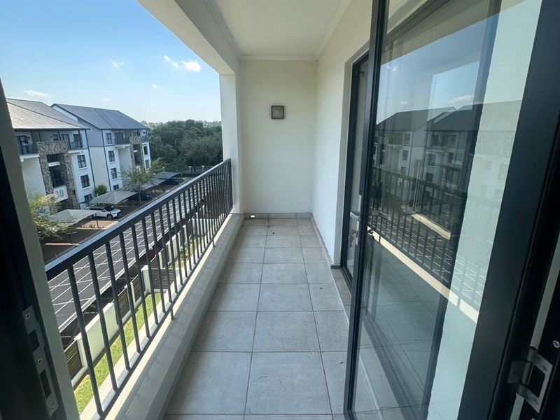 Sleek & Stylish Living – Modern 1-Bedroom Apartment at The Whisken - Photo 4